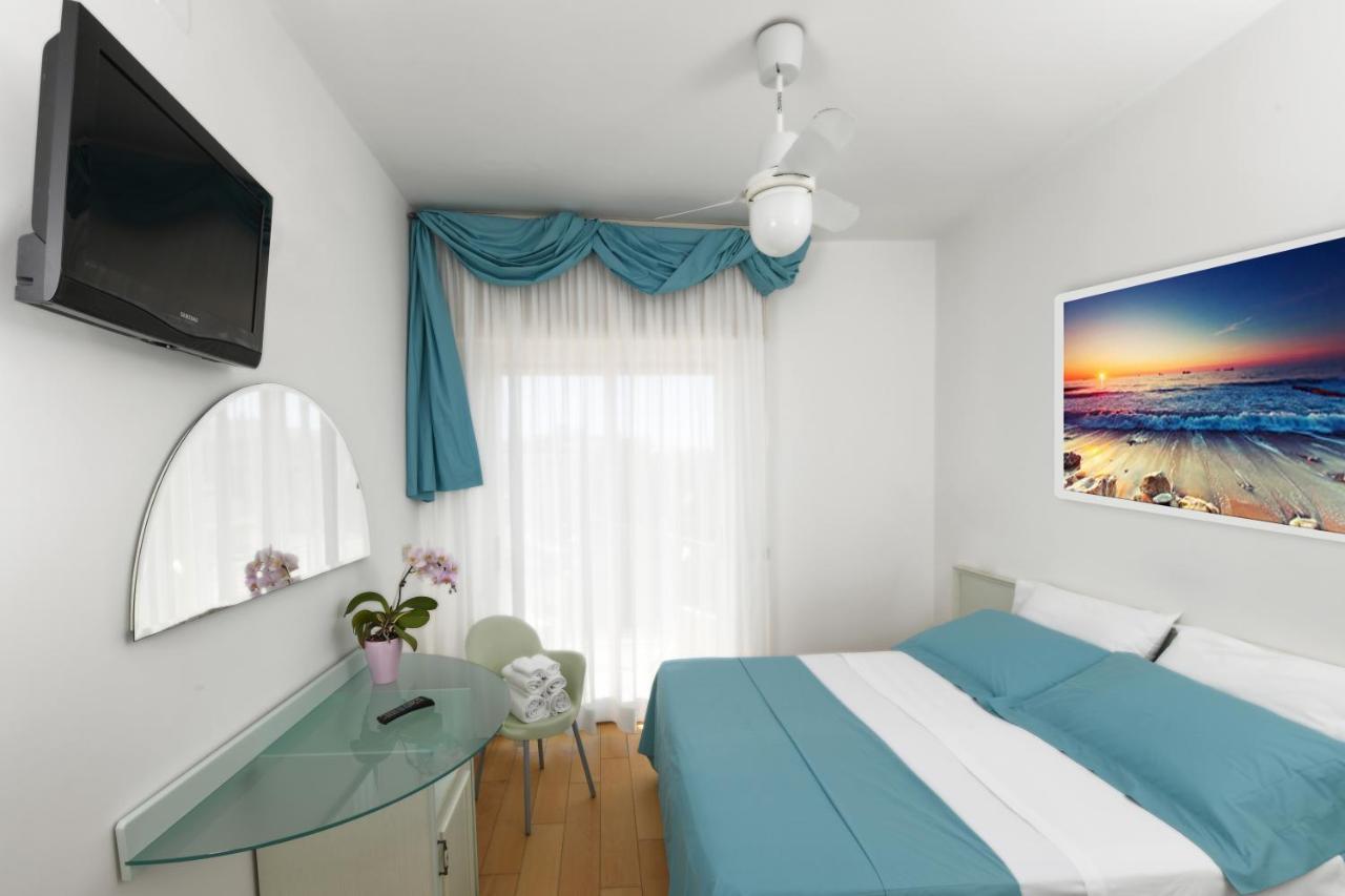 Hotel La Rosa Cattolica Luaran gambar