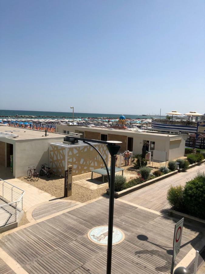 Hotel La Rosa Cattolica Luaran gambar